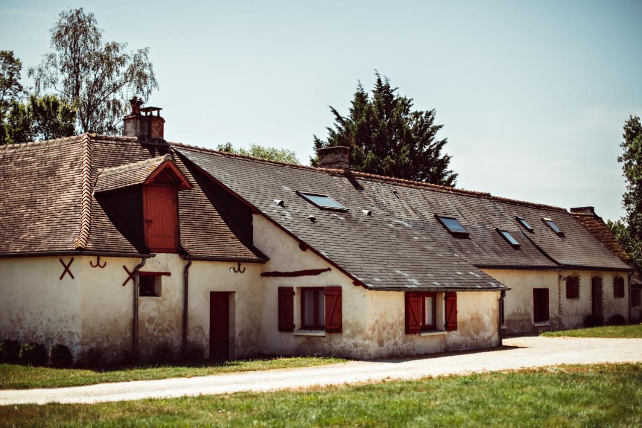 Domaine De La Trigaliere Villa Ambillou Bagian luar foto