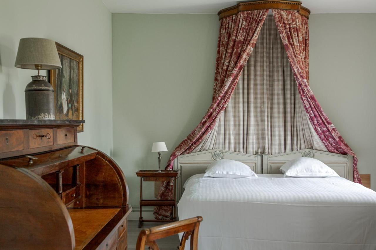 Domaine De La Trigaliere Villa Ambillou Bagian luar foto